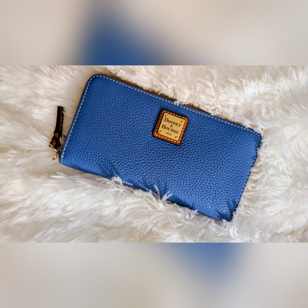 Dooney & Bourke Pebble Grain Leather Large Zip Around Wallet Azure 🩵